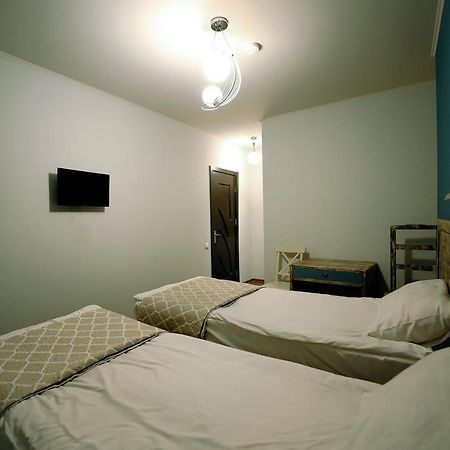 Hotel Kutaisi Globus Esterno foto